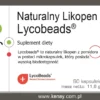 Zdjęcie pokazuje opakowanie suplementu diety Lycobeads z naturalnym likopenem z pomidorów, w słoiku z ciemnego szkła z etykietą przedstawiającą nazwę produktu, informacje o zawartości i dawkowanie oraz logotypem firmy Kenay